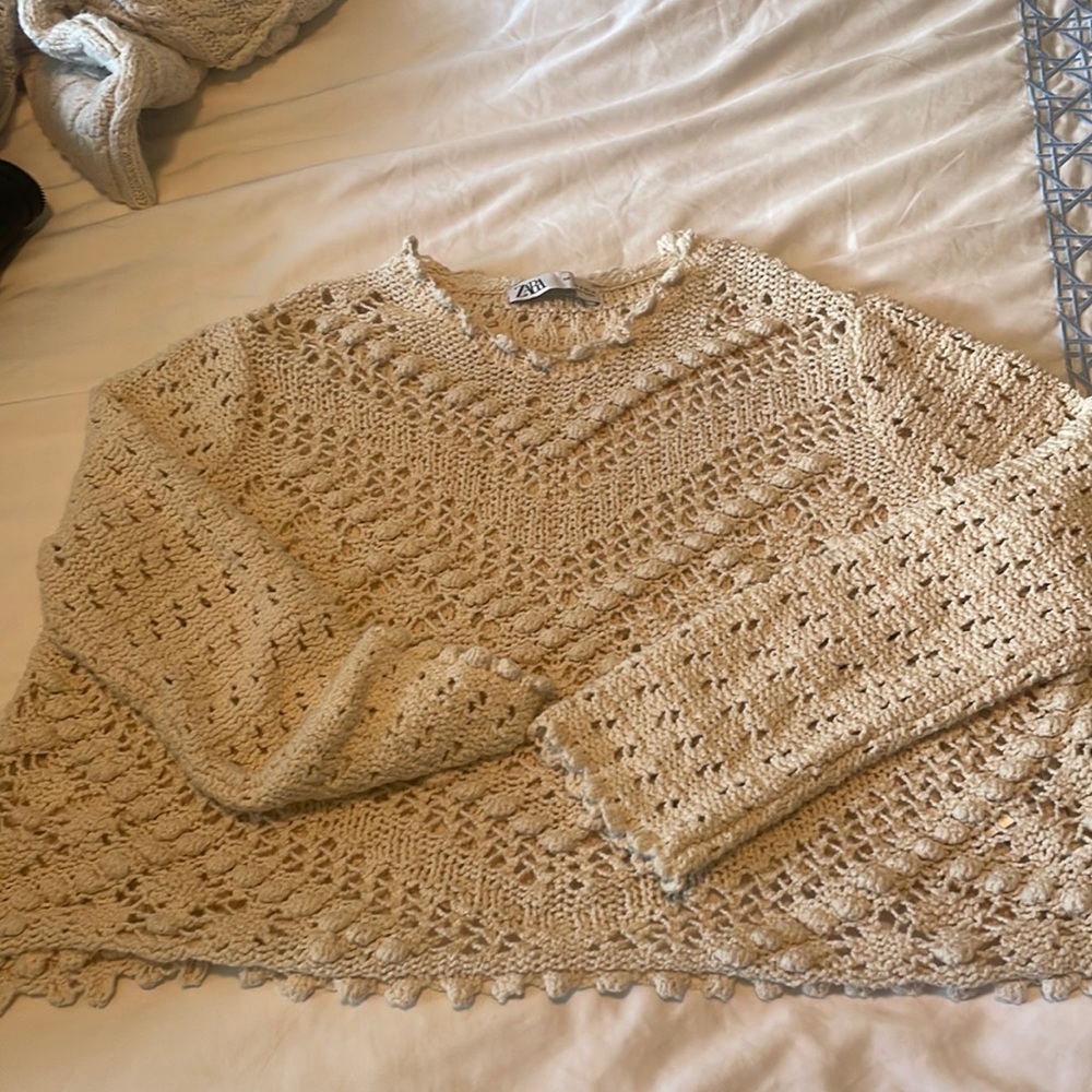 Zara crochet sweater